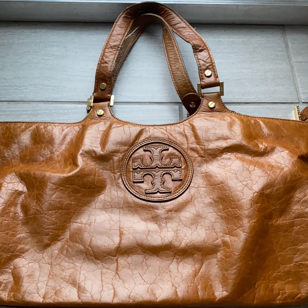 Leather handbag